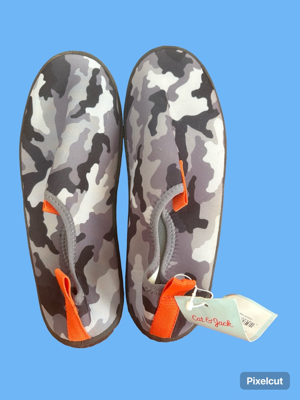 Cat & Jack Gray Camo Kids Water Shoes with Orange Pull Tabs